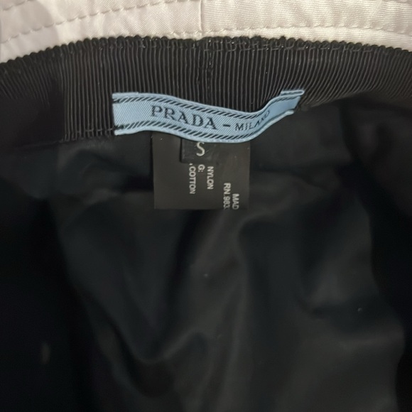 Prada Bucket Rain Hat in cotton and nylon with signature logo - Picture 2 of 2